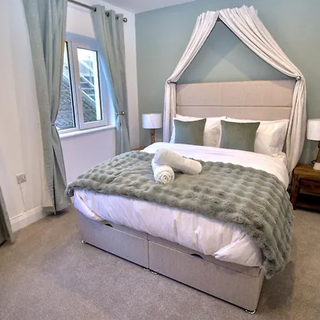 Luxurious, Private In The Heart Of *